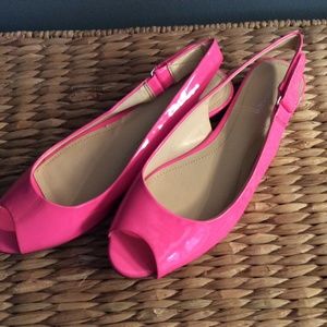 Calvin Klein Women’s Jaylin Ballet Flats, Pink/Beige Patent leather Size 8